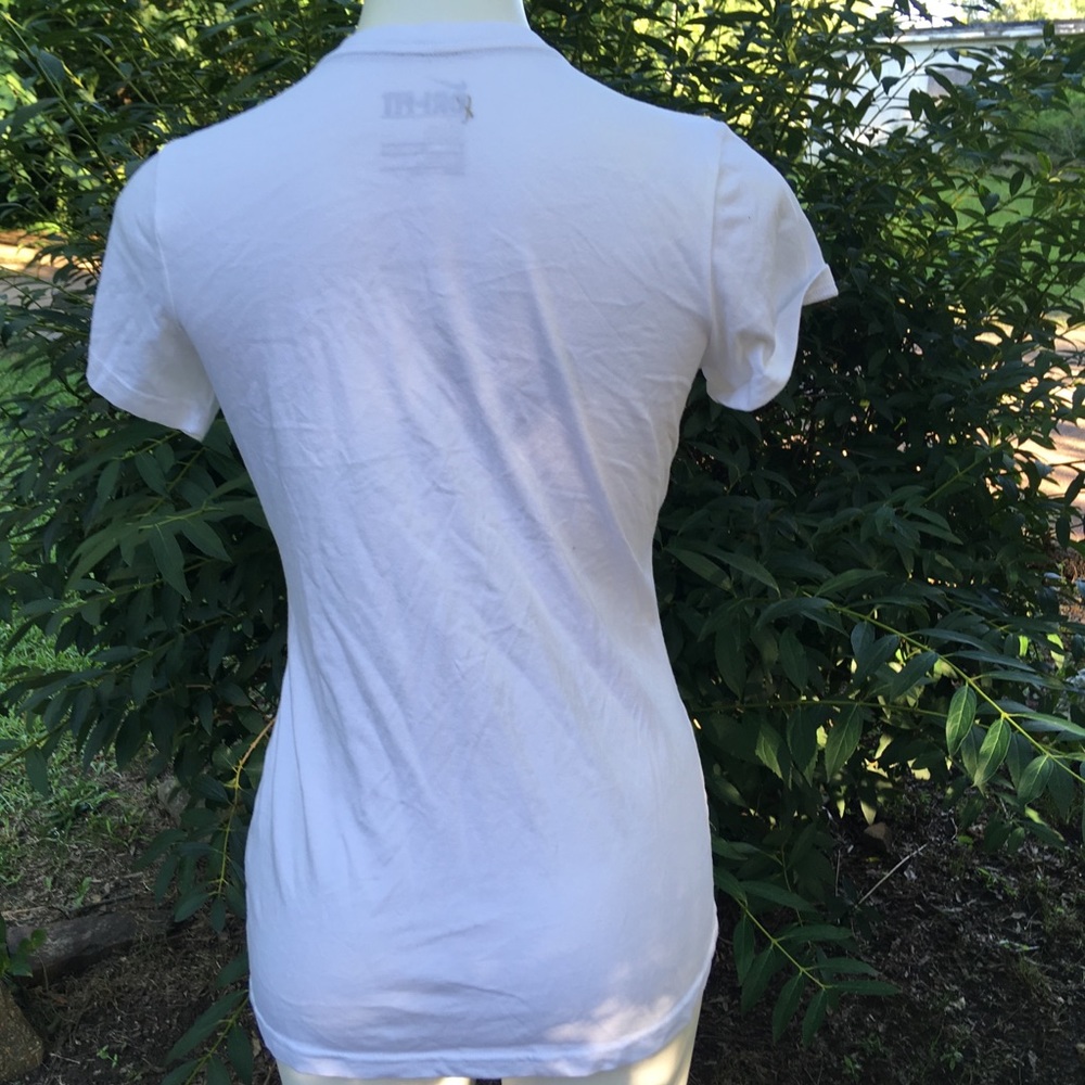 3/$25 Nike V-neck White Women t shirt size M - Picture 4 of 7